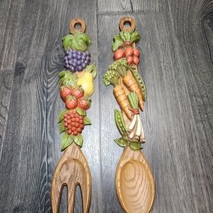 1976 Syroco Spoon & Fork Set Fruits Vegetables Kitchen Wall Decor Grannycore